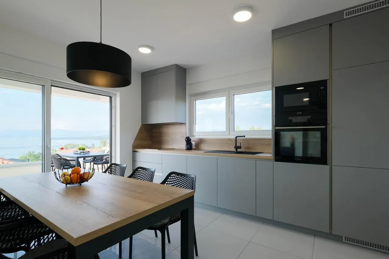 Sunset Royal Apartment II Malinska