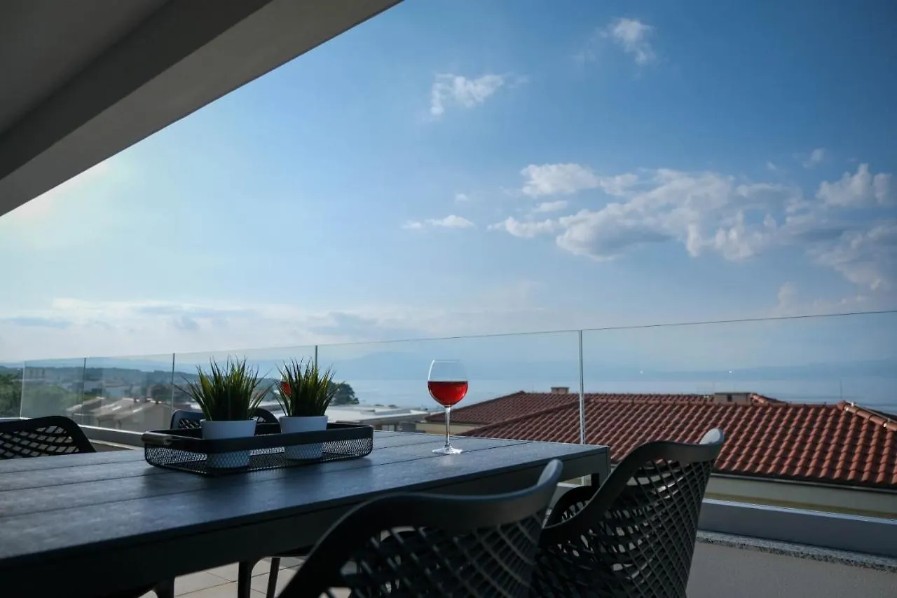 Sunset Royal Apartment II Malinska